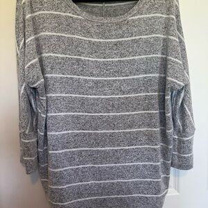 Stitch Fix Mix by 41 Hawthorne brand Heather Gray Dolman sleeve Sweater